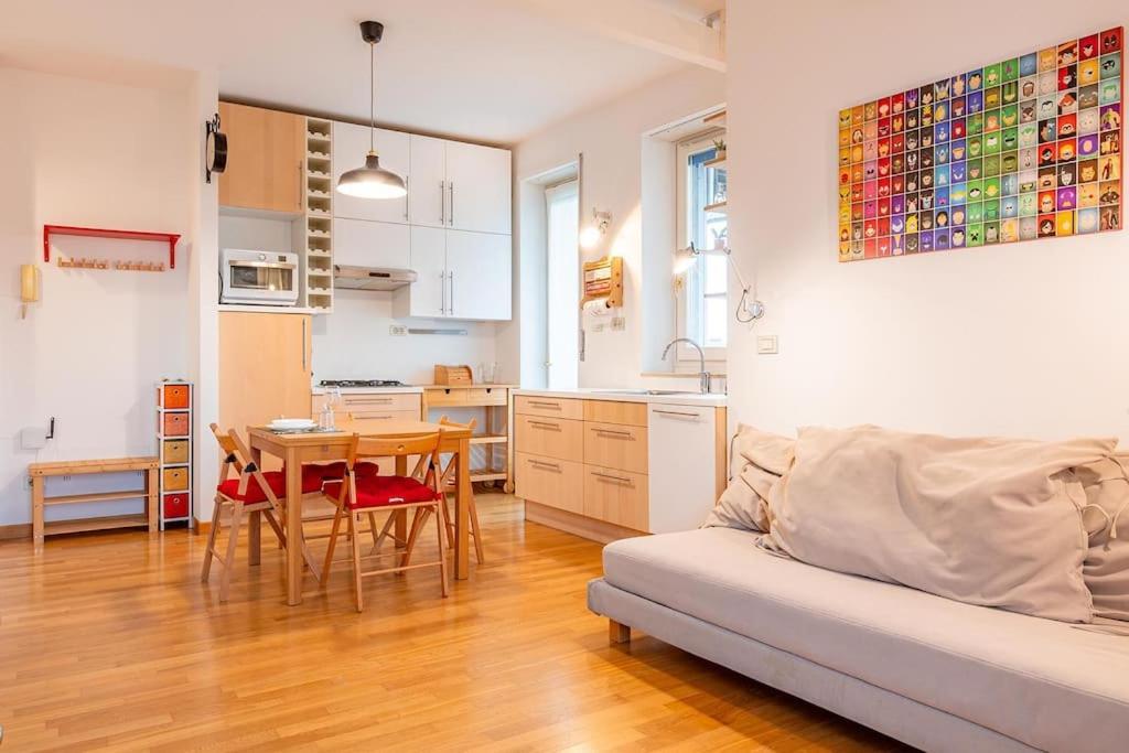Guest Planet - Grazioso Bilocale Bande Nere M1 Lägenhet Milano Exteriör bild